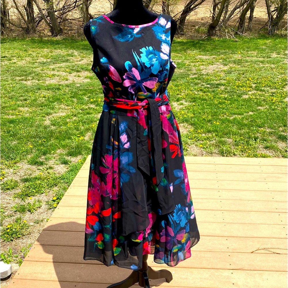 Adriana Papel floral dress with pockets, layered hem.